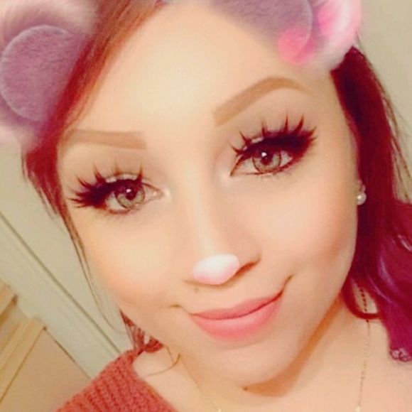 Meet your Posher, Cindy - Picture 1 of 1